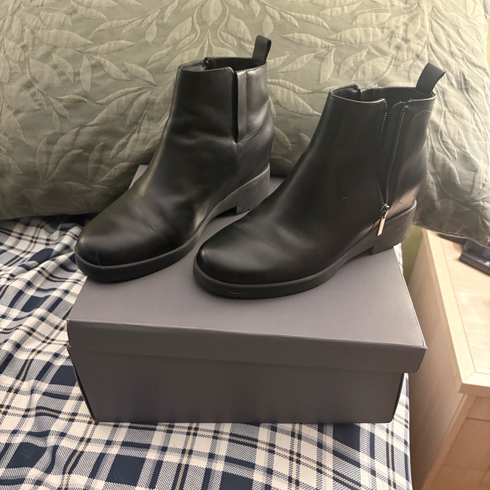 Abeo Black Ankle Boots